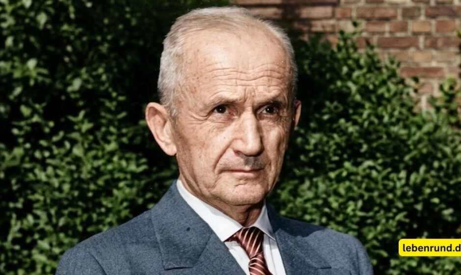 Karl Dönitz: Biografie, U-Boot-Krieg, Hitler-Nachfolger und Nürnberger Prozess